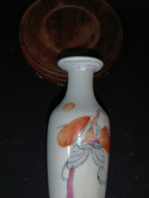 古玩陶瓷清晚.粉彩人物紋瓶拍賣，當前價格380元