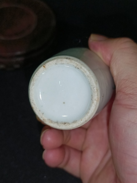 古玩陶瓷清.粉彩花卉紋瓶拍賣,當(dāng)前價(jià)格300元