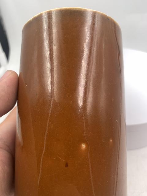 古玩陶瓷晚清鱔魚黃釉筆筒拍賣，當前價格5555元