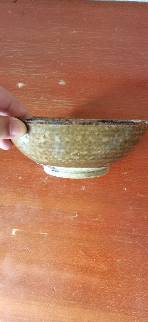 古玩陶瓷唐代褐釉餅足碗拍賣(mài)，當(dāng)前價(jià)格3000元