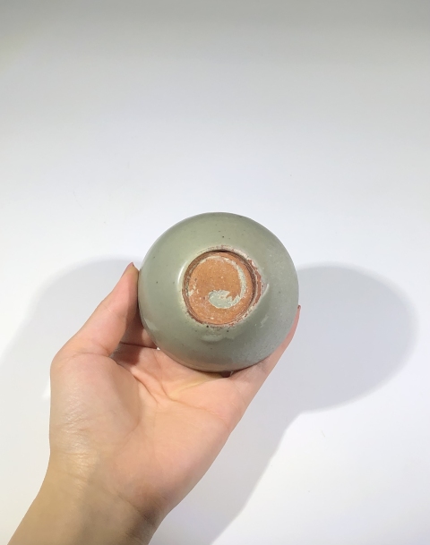 古玩陶瓷元龍泉青釉臥足杯拍賣,當前價格1999元