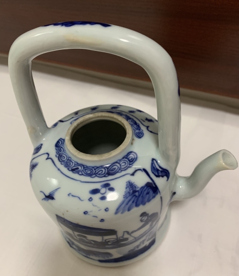 古玩陶瓷康晚雍早期青花人物夜游赤壁詩文提梁壺拍賣,當前價格18888元