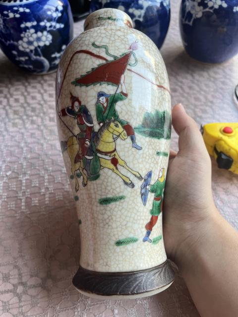 古玩陶瓷哥釉五彩刀馬人物戰將紋蓋瓶拍賣，當前價格1999元