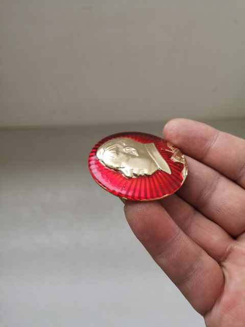 古玩雜項主席像章拍賣,當前價格160元