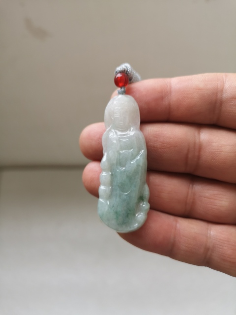 古玩玉器觀音拍賣(mài),當(dāng)前價(jià)格260元