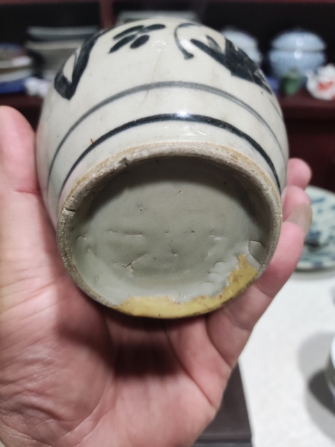 古玩陶瓷明晚期青花花卉紋罐拍賣，當前價格988元