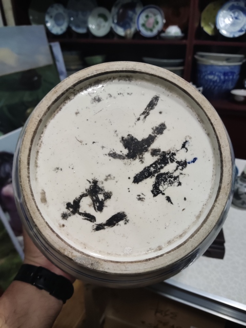 古玩陶瓷晚清山水紋青花缸拍賣，當前價格3988元