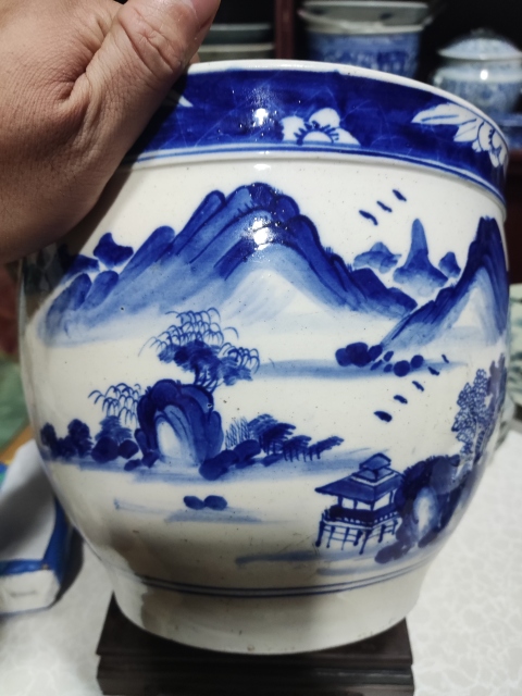 古玩陶瓷晚清山水紋青花缸拍賣，當前價格3988元