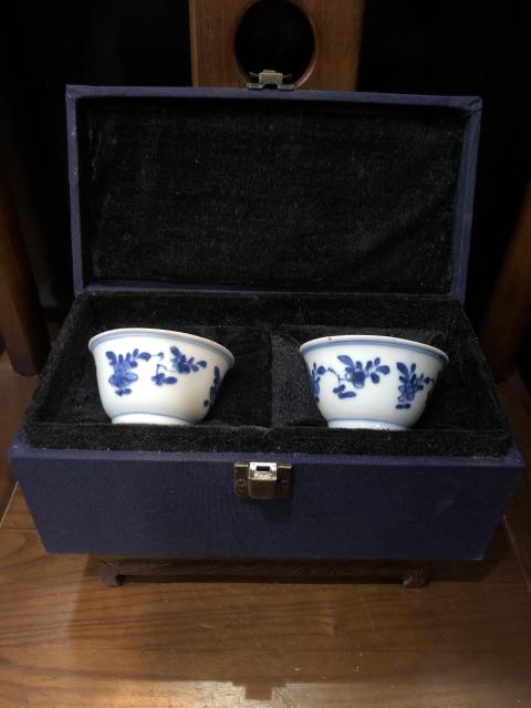 古玩陶瓷青花三多花卉主人杯一對(duì)拍賣,當(dāng)前價(jià)格7000元