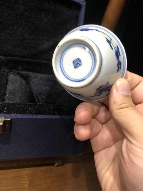 古玩陶瓷青花三多花卉主人杯一對(duì)拍賣,當(dāng)前價(jià)格7000元
