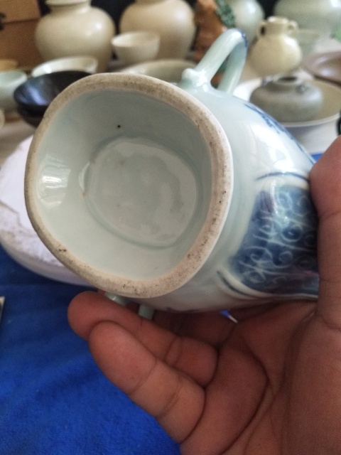 古玩陶瓷清乾隆洞石花卉紋青花船型杯拍賣，當前價格4600元