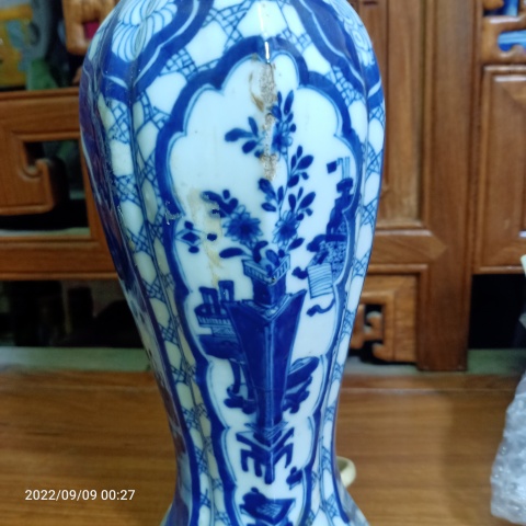 古玩陶瓷清代康熙山水紋青花瓶臺燈拍賣,當前價格6666元