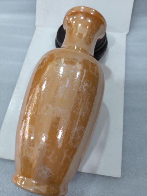 古玩陶瓷創(chuàng)匯電光橘色釉開窗福祿壽喜觀音瓶拍賣,當(dāng)前價格0元
