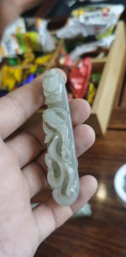 古玩玉器和田玉龍首帶鉤拍賣(mài),當(dāng)前價(jià)格5555元