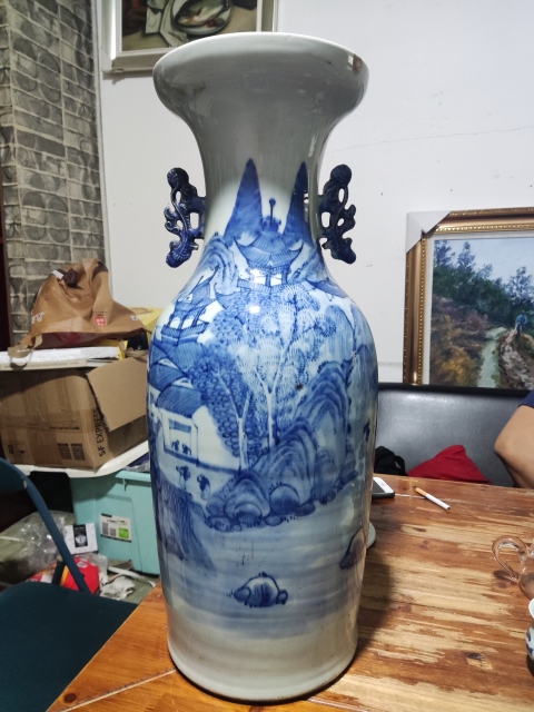 古玩陶瓷晚清人物山水青花雙耳盤口瓶拍賣,當前價格1988元