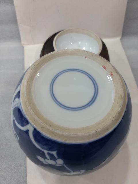古玩陶瓷民國晚期青花留白梅紋蓋罐拍賣,當(dāng)前價格1988元