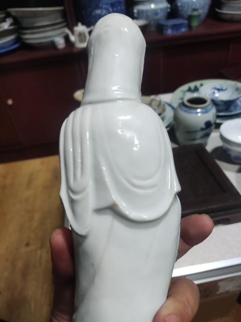 古玩陶瓷晚清德化窯白釉送子觀音塑像拍賣,當(dāng)前價格1688元