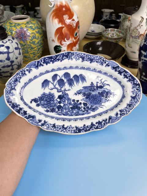 古玩陶瓷【實物保真】清乾隆青花花卉紋橢圓形花口盤拍賣，當前價格1300元