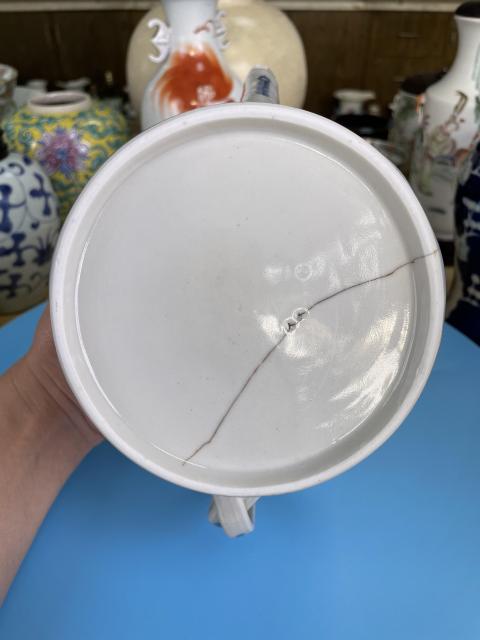 古玩陶瓷清乾隆 精品青花山水人物紋大茶壺拍賣,當前價格750元