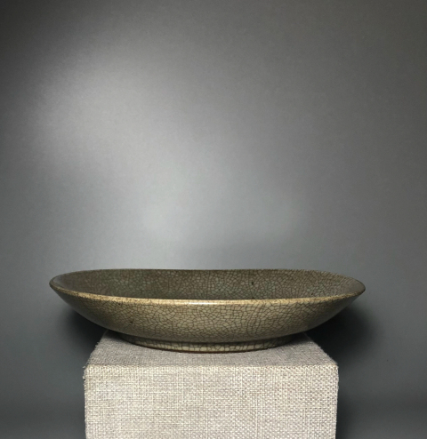 古玩陶瓷清代乾隆景德鎮(zhèn)窯口哥釉七星盤拍賣,當(dāng)前價格3888元