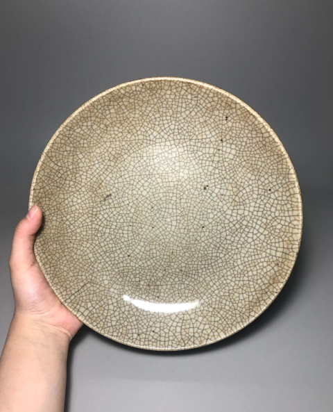 古玩陶瓷清代乾隆景德鎮(zhèn)窯口哥釉七星盤拍賣,當(dāng)前價格3888元