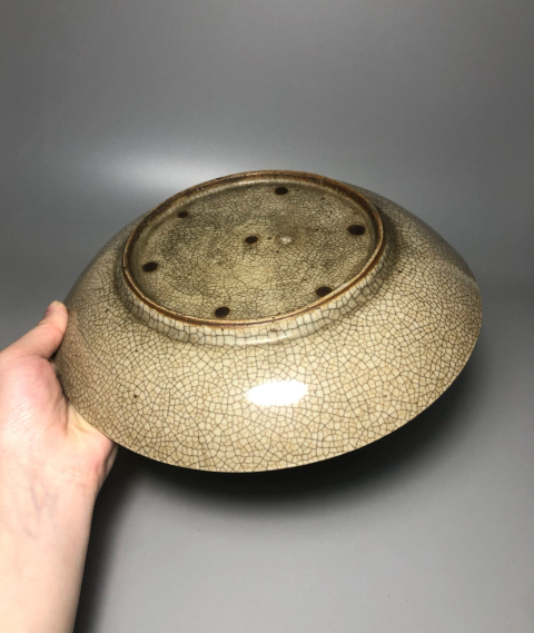 古玩陶瓷清代乾隆景德鎮(zhèn)窯口哥釉七星盤拍賣,當(dāng)前價格3888元