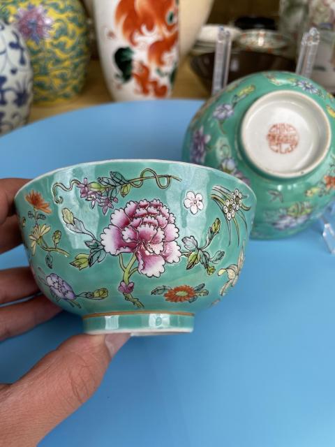 古玩陶瓷民國 精品松石綠地粉彩花卉紋敦式碗一對拍賣，當前價格2500元