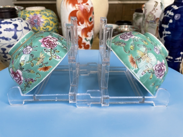 古玩陶瓷民國 精品松石綠地粉彩花卉紋敦式碗一對拍賣，當前價格2500元