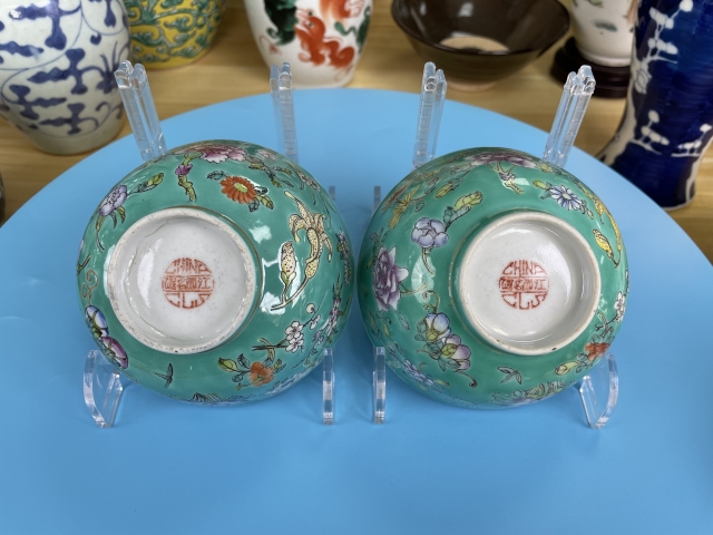 古玩陶瓷民國 精品松石綠地粉彩花卉紋敦式碗一對拍賣，當前價格2500元