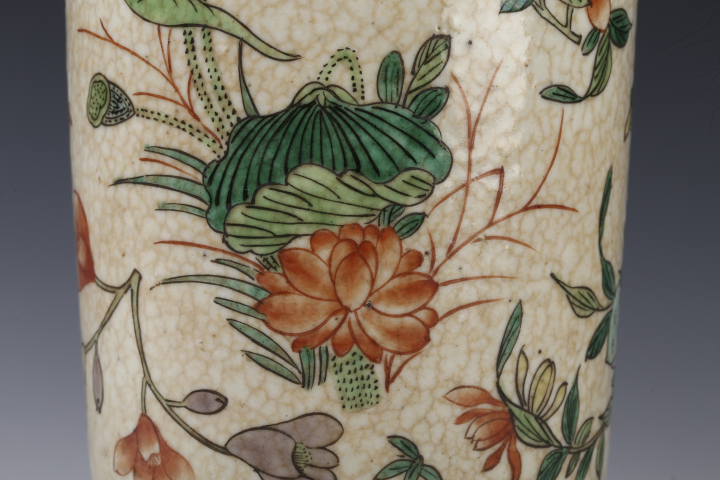 古玩陶瓷晚清·哥釉五彩四季花卉紋棒槌瓶拍賣，當前價格6600元