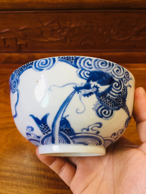 古玩陶瓷青花魚化龍紋墩式碗拍賣,當前價格0元