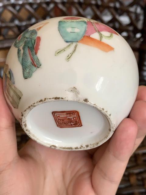 清代粉彩蓮花型水盂 域鉴古玩】清晚期同治粉彩西厢记纹水盂鉴定结果_清晚期同治粉彩