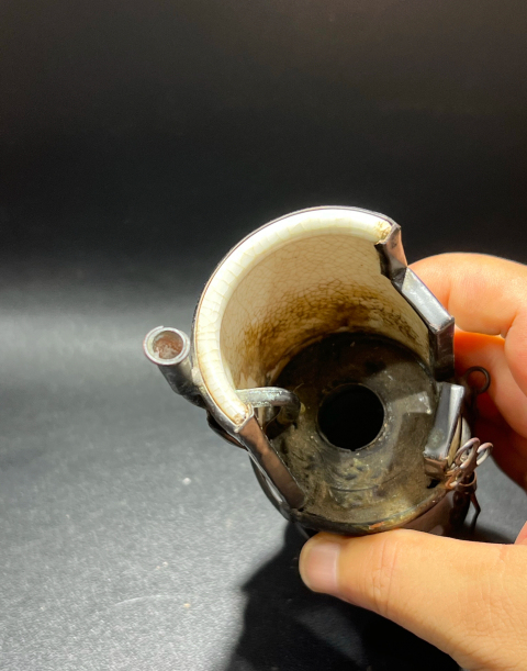 古玩陶瓷哥釉人物詩文水煙壺拍賣,當前價格0元