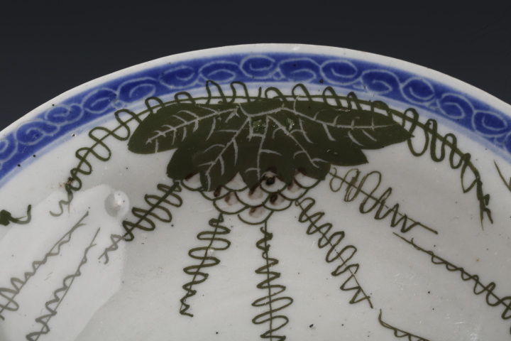 古玩陶瓷民國·釉下彩葡萄紋高足盤拍賣，當前價格800元