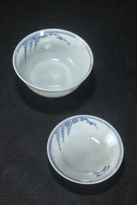 古玩陶瓷回流·青花過墻梅蓋碗拍賣，當(dāng)前價格1288元