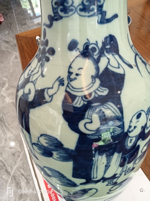 古玩陶瓷晚清豆青青花人物嫁妝瓶拍賣，當前價格2400元