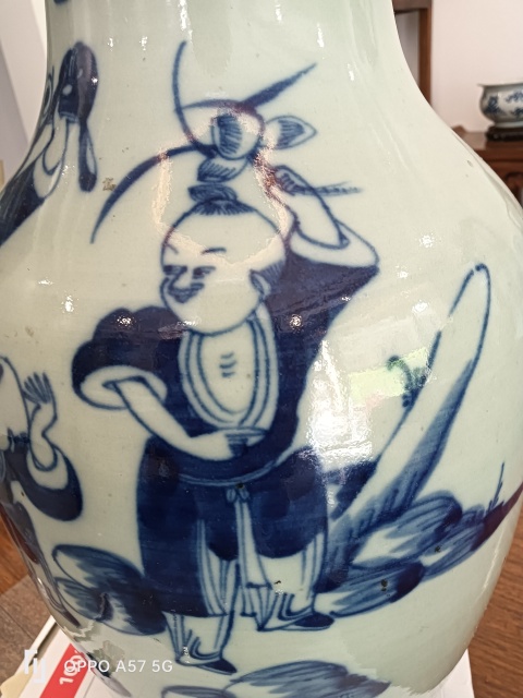 古玩陶瓷晚清豆青青花人物嫁妝瓶拍賣，當前價格2400元
