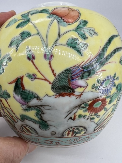 中国　粉彩　花鳥紋茶入　洪憲年製　送料込み0930 中国 粉彩 花鳥紋茶入 洪憲年製 送料込み0930