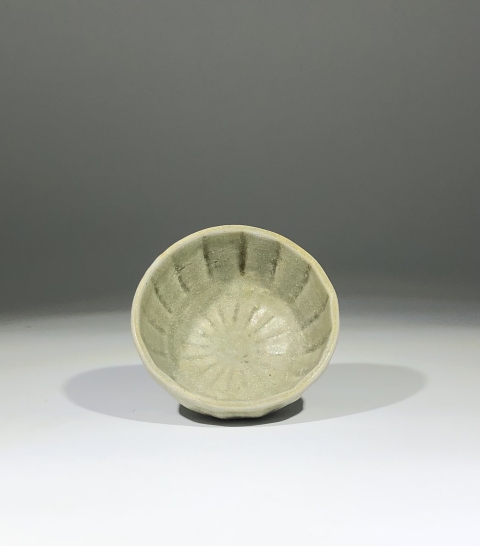 古玩陶瓷龍泉蓮子杯拍賣,當前價格3500元