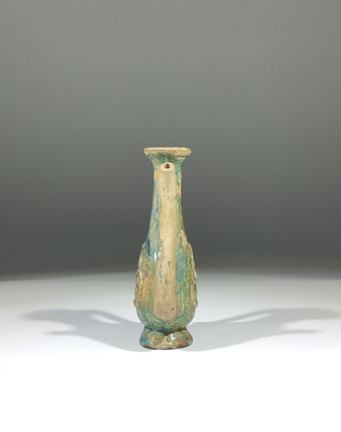古玩陶瓷明代孔雀藍(lán)琺華彩印花執(zhí)壺拍賣,當(dāng)前價(jià)格0元