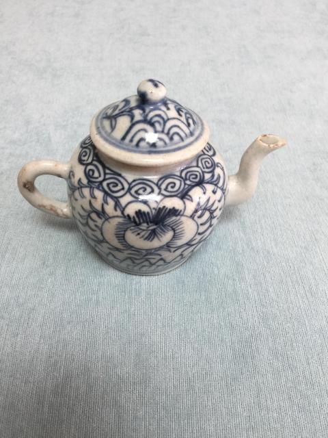 古玩陶瓷清中青花纏枝花卉紋執壺拍賣，當前價格2280元