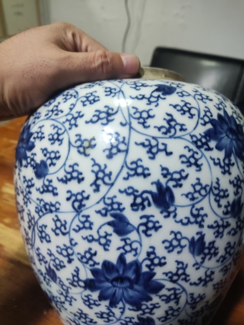 古玩陶瓷清早期雍正花卉紋青花罐拍賣，當(dāng)前價格2288元