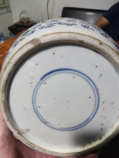 古玩陶瓷清早期雍正花卉紋青花罐拍賣，當(dāng)前價格2288元