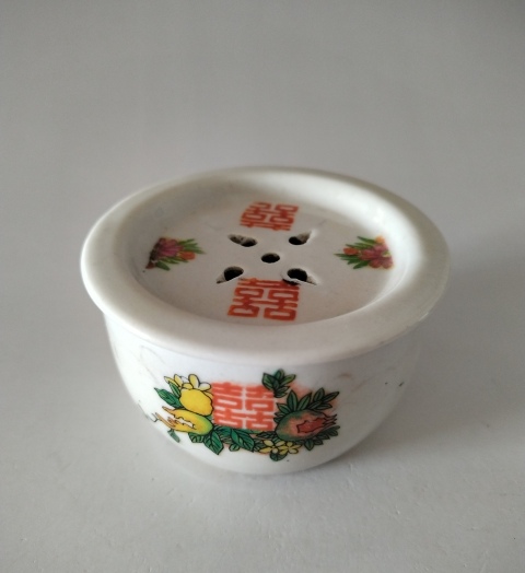 古玩陶瓷粉彩三多喜字刨花缸拍賣，當(dāng)前價格568元