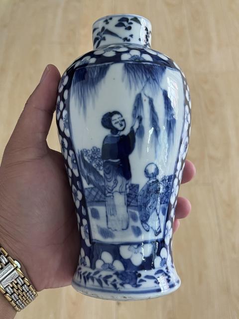 古玩陶瓷晚清三娘教子圖青花瓶拍賣,當(dāng)前價(jià)格2500元