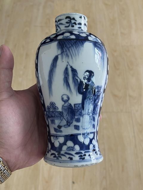 古玩陶瓷晚清三娘教子圖青花瓶拍賣,當(dāng)前價(jià)格2500元
