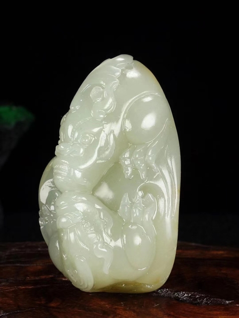 古玩玉器特價??松石雙色巧雕“大圣歸來”拍賣，當前價格6688元