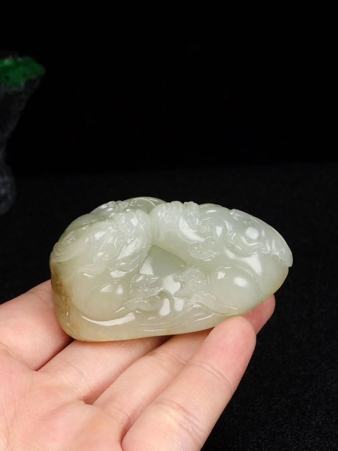 古玩玉器特價??松石雙色巧雕“大圣歸來”拍賣，當前價格6688元
