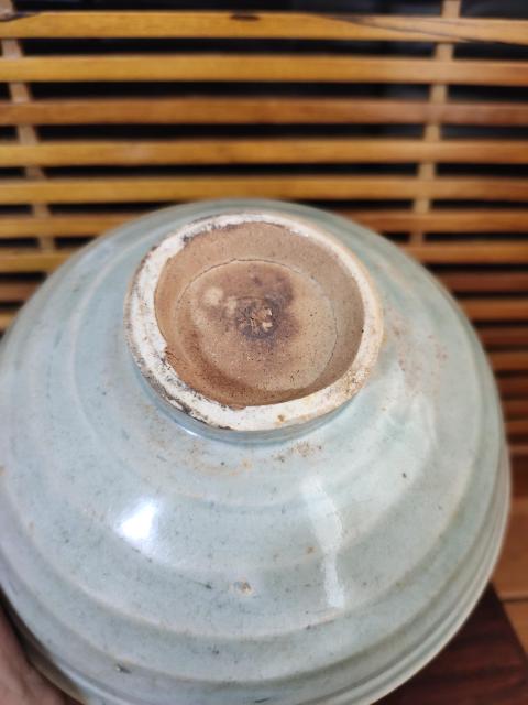 古玩陶瓷元代-龍泉青瓷印花碗拍賣，當前價格2200元
