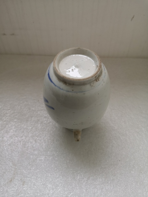 古玩陶瓷清代中期青花盤口無柄壺拍賣,當前價格580元